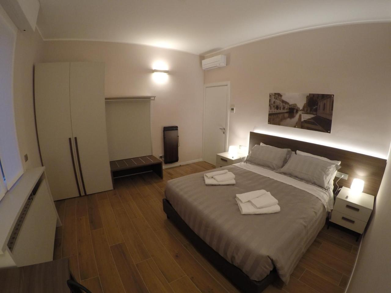 2 Navigli Bed & Breakfast Milan Bagian luar foto